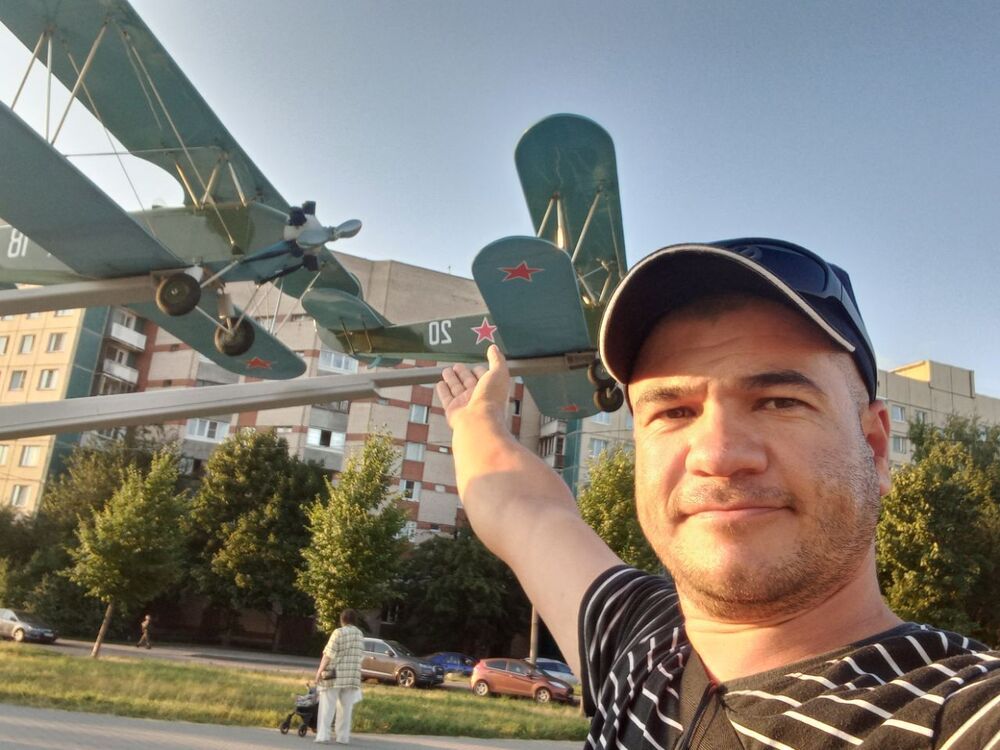  28242260  , 37 ,    -