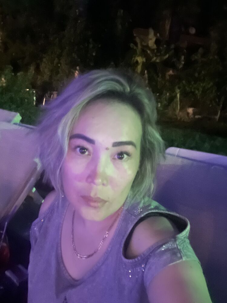  33888390  Dina, 42 ,    