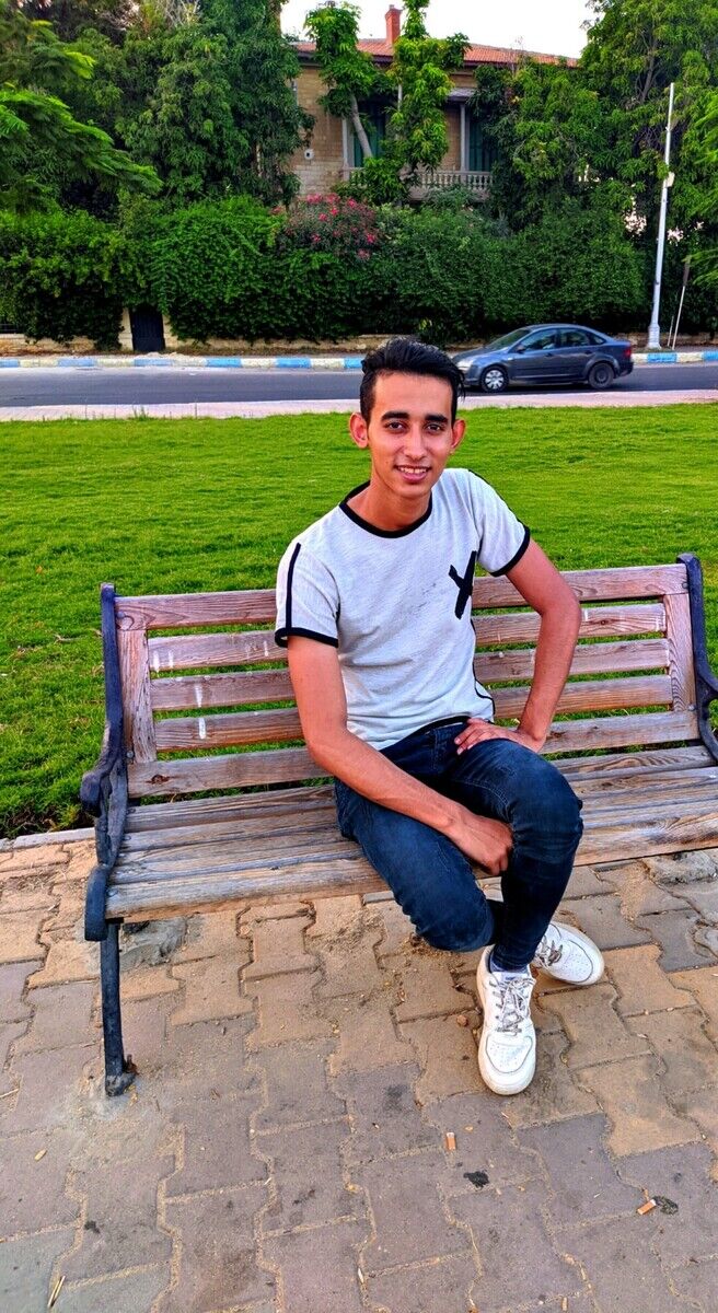  ,   Mohamed, 24 ,   ,   , c 