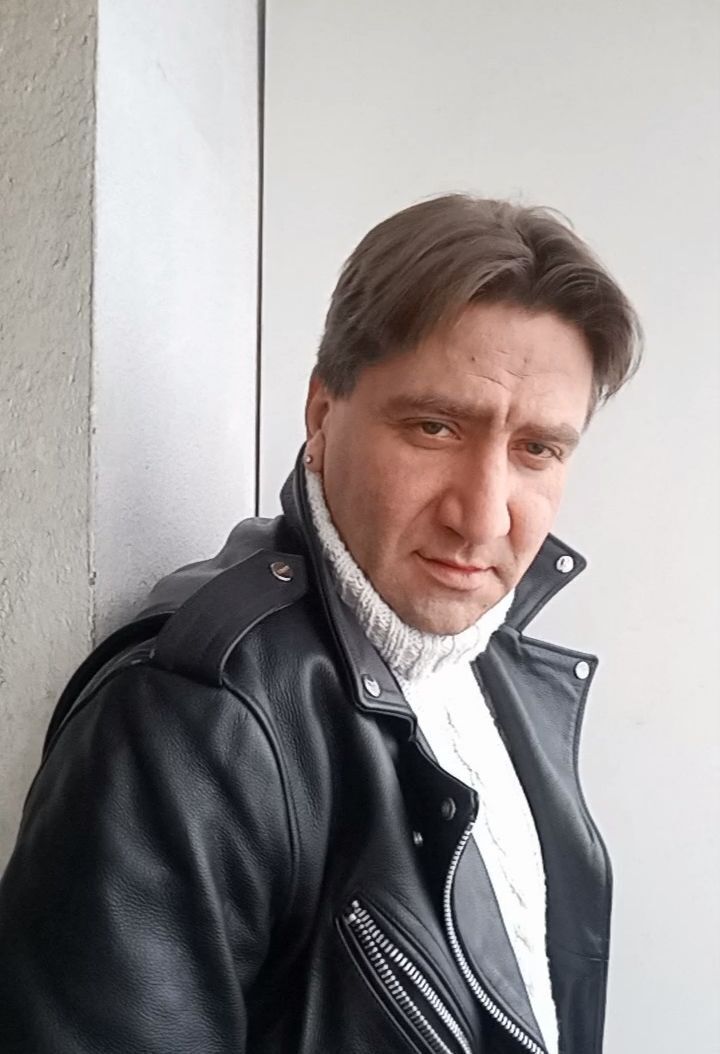  ,   Aksel, 48 ,   ,   , c , 