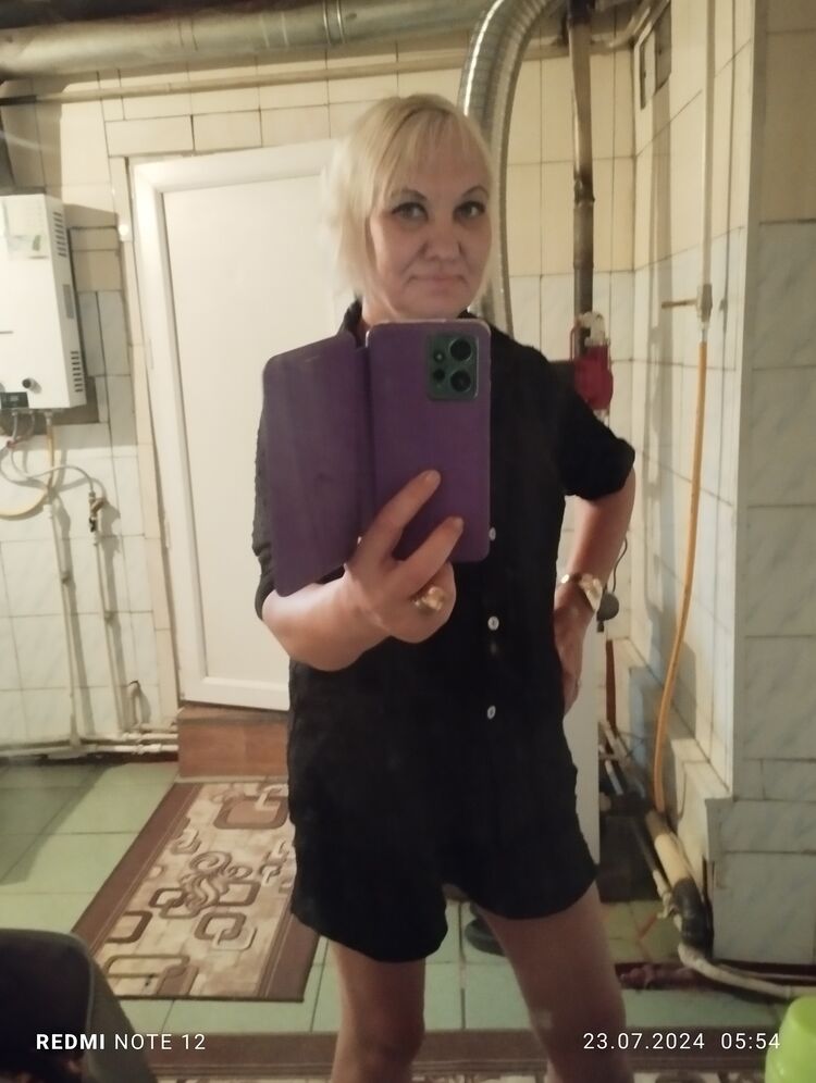  ,   Svetlana, 53 ,     