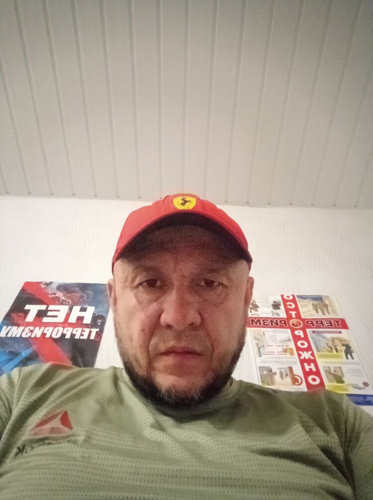  27470400  Jamshid, 49 ,    