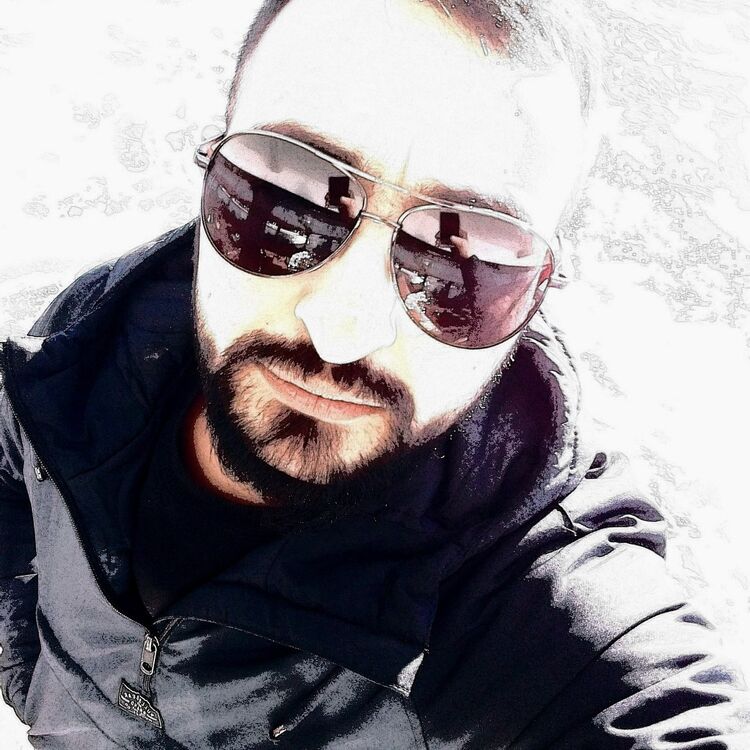  ,   Imen, 33 ,  