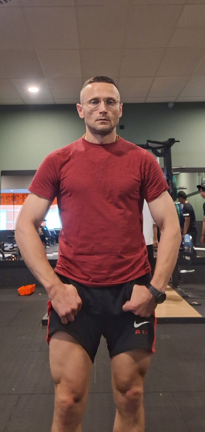  53036810  , 48 ,    Almere Stad