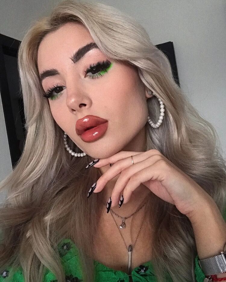  -,   , 24 ,   ,   