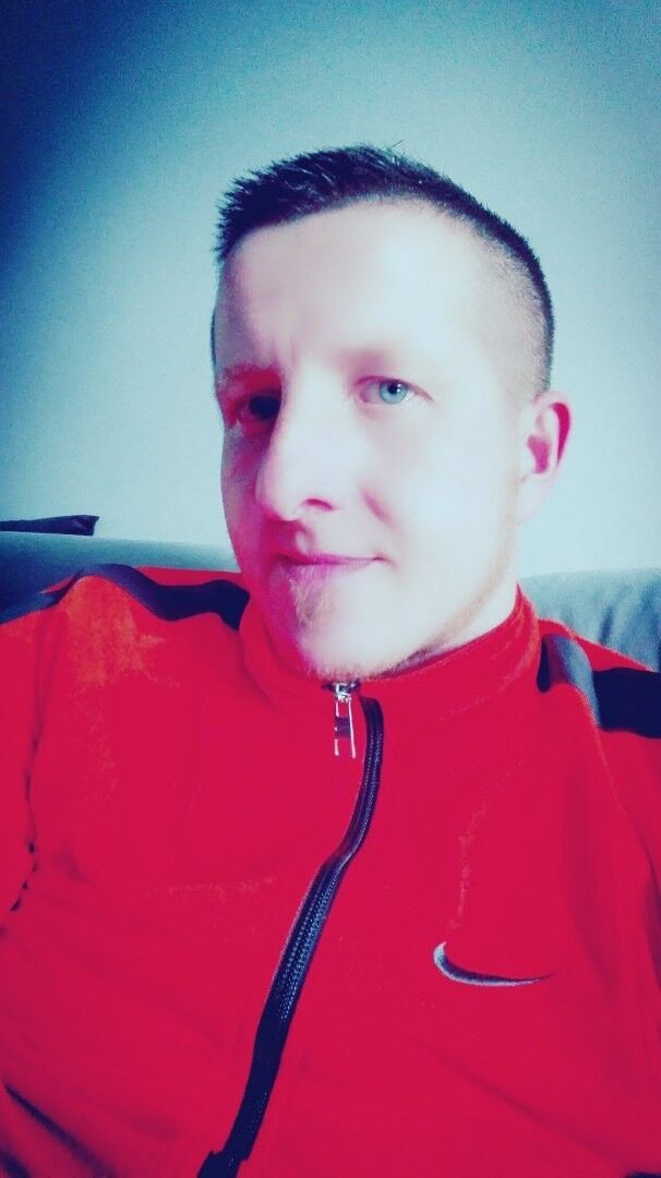  ,   Michal, 42 ,   ,   , c 