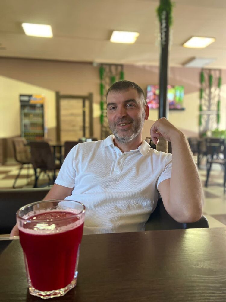 ,   Kirill, 38 ,   ,   