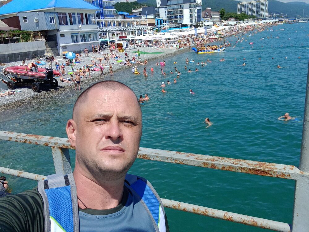  23563260  , 41 ,    