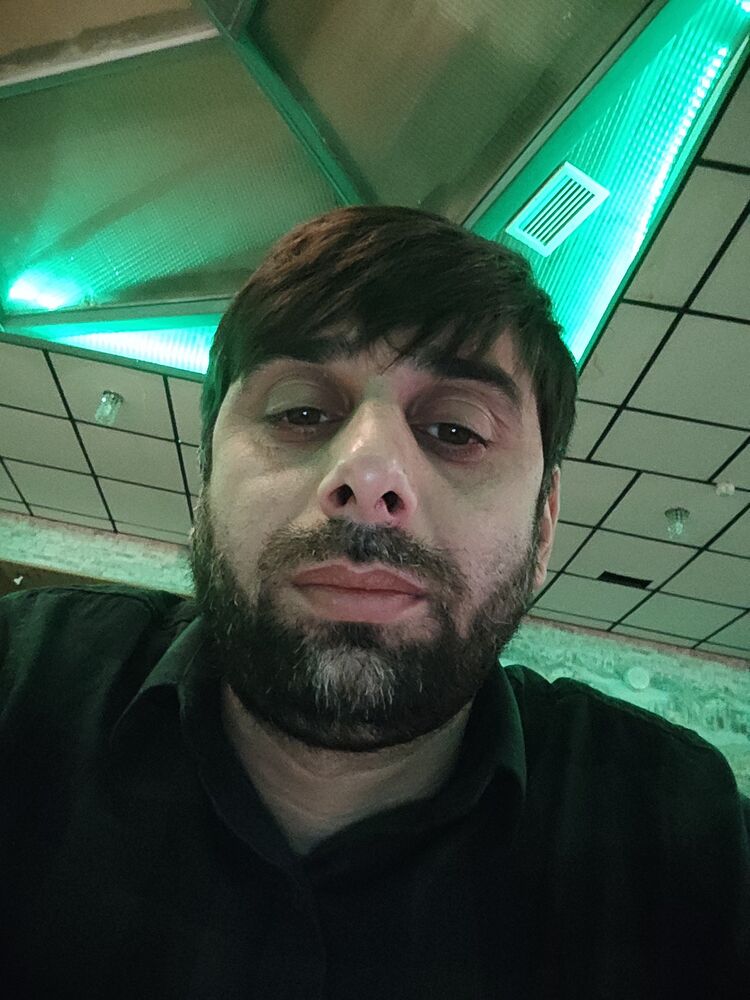  41216510  Afqan, 28 ,    -