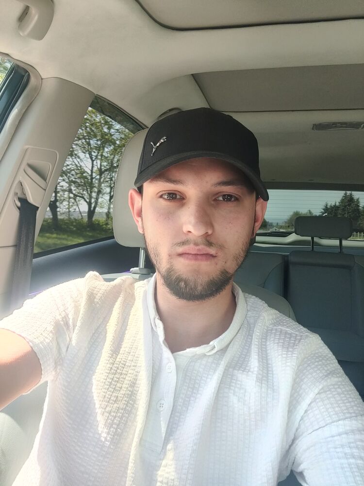  ,   Alexei, 23 ,   ,   