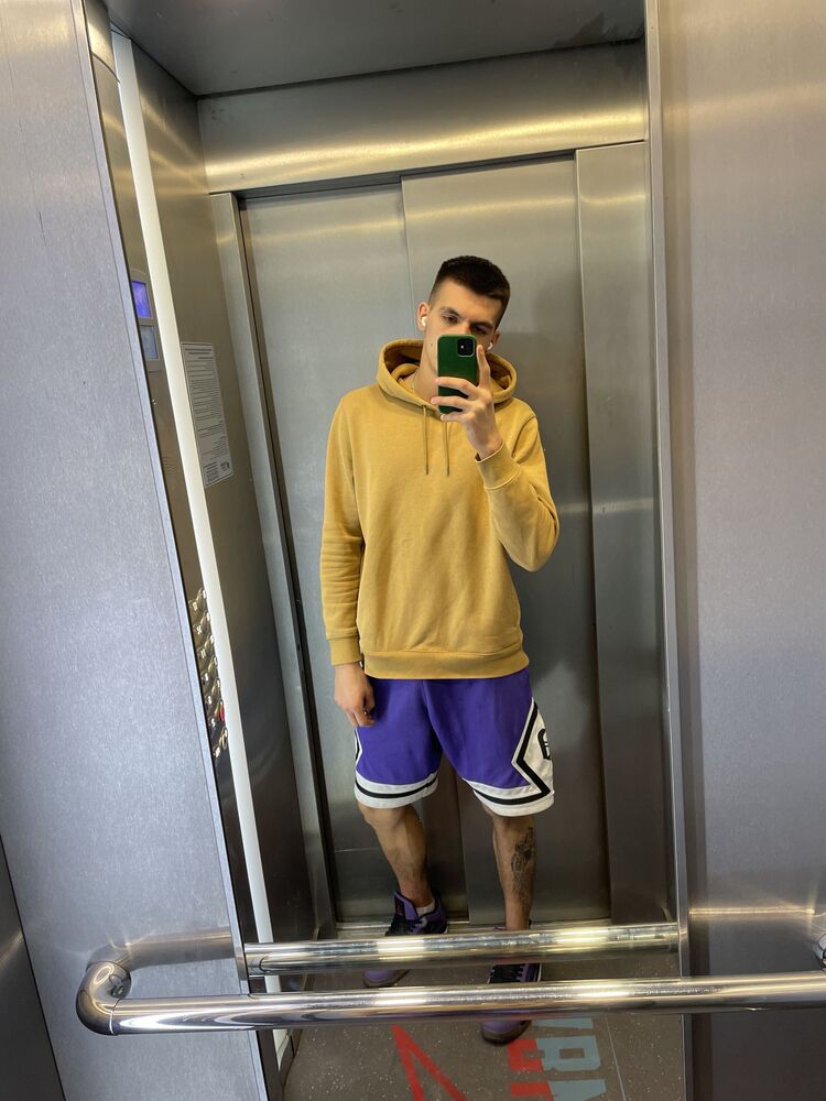  33793310  , 23 ,    -