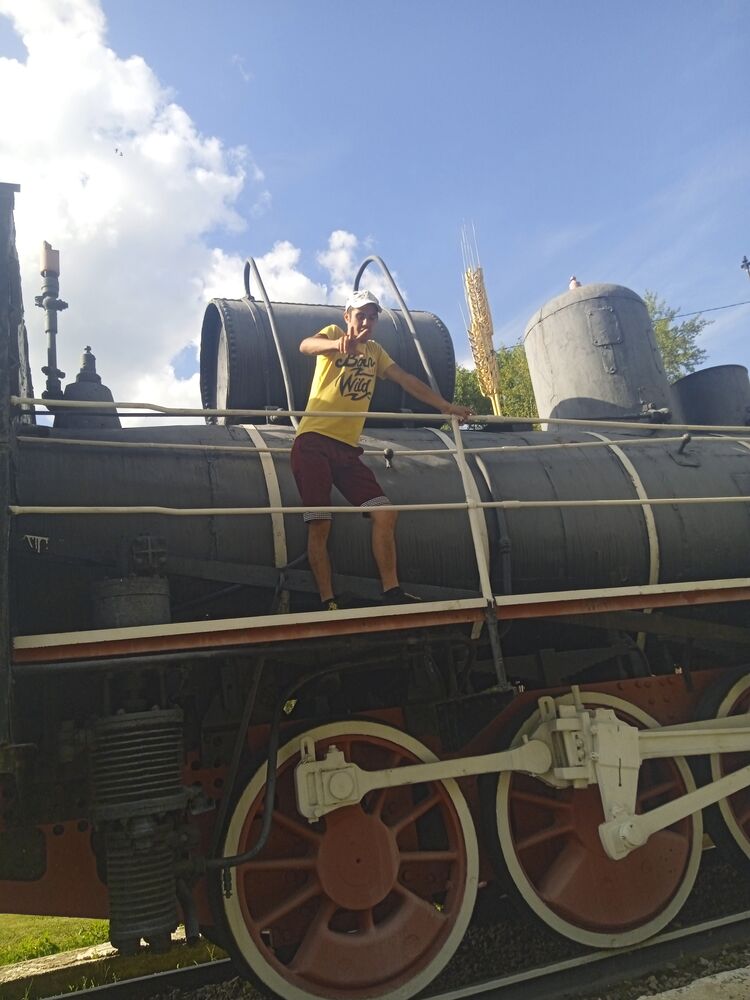  28268790  Ruslan, 30 ,    