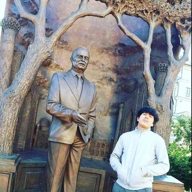  31076680  Aziz, 24 ,    