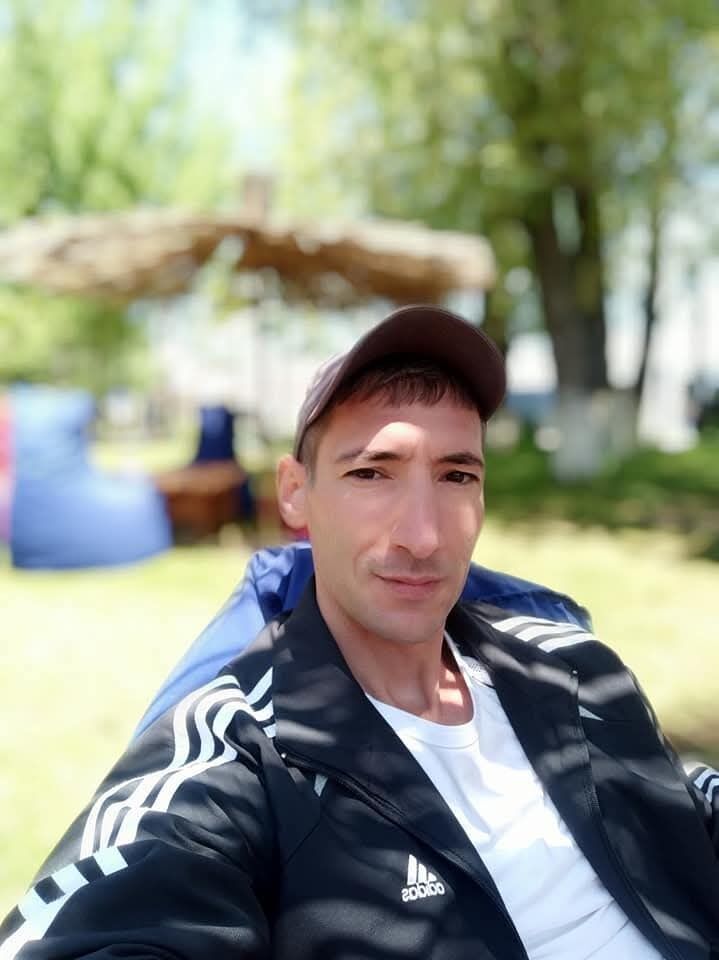  ,   Arsen, 42 ,   ,   