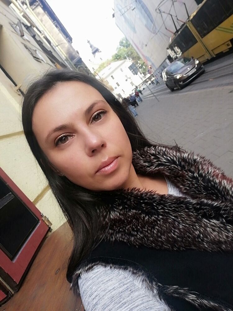  21688710  , 39 ,    