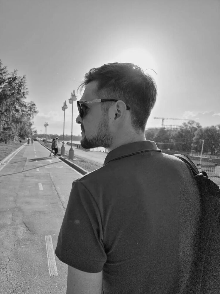  ,   Artem, 31 ,   ,   , c , 