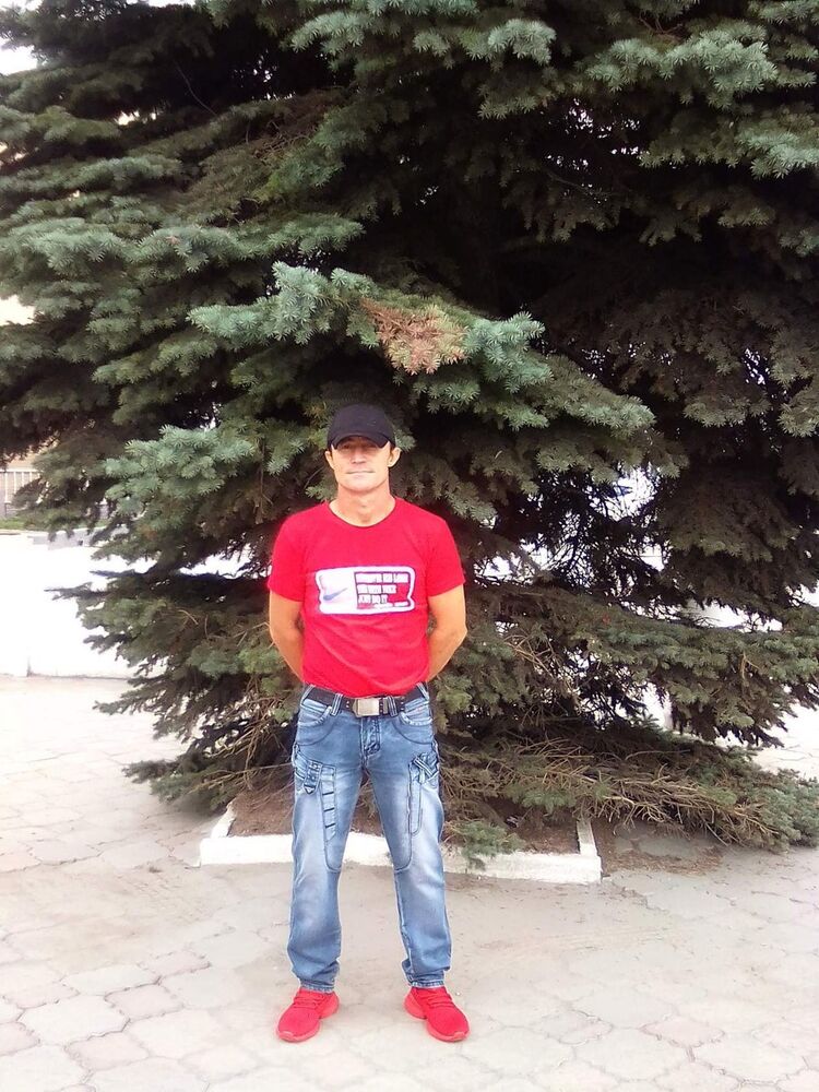  ,   Dmitrii, 46 ,     , c 