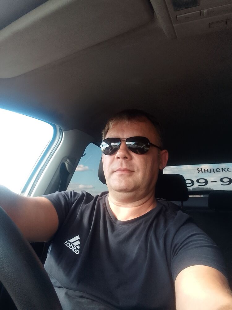  44498090  Andrei, 45 ,    