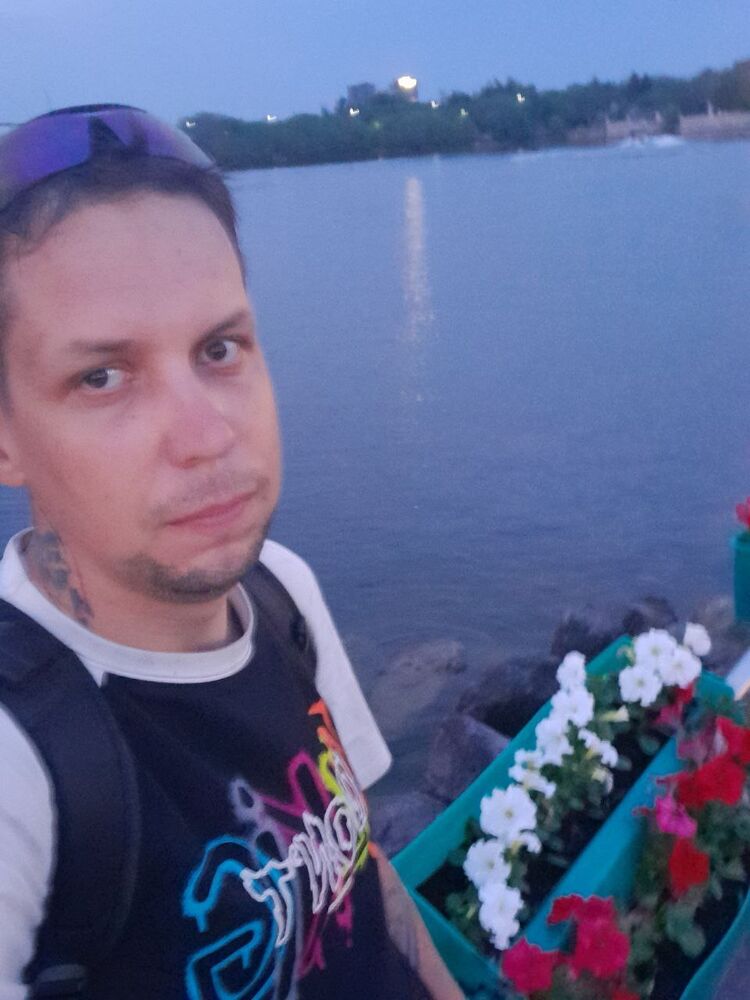  51961920  Saimon, 30 ,    