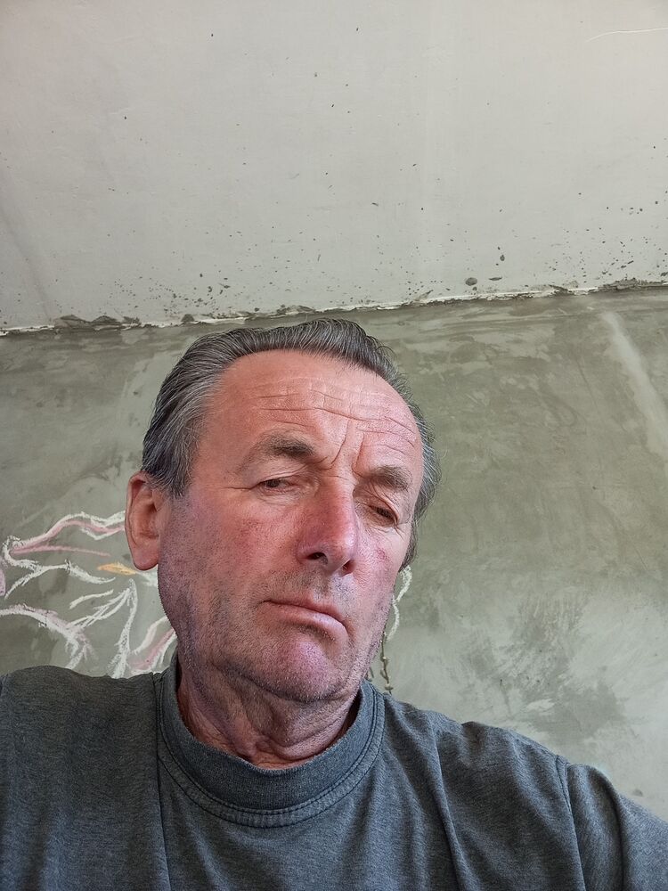  ,   Andij, 62 ,   ,   