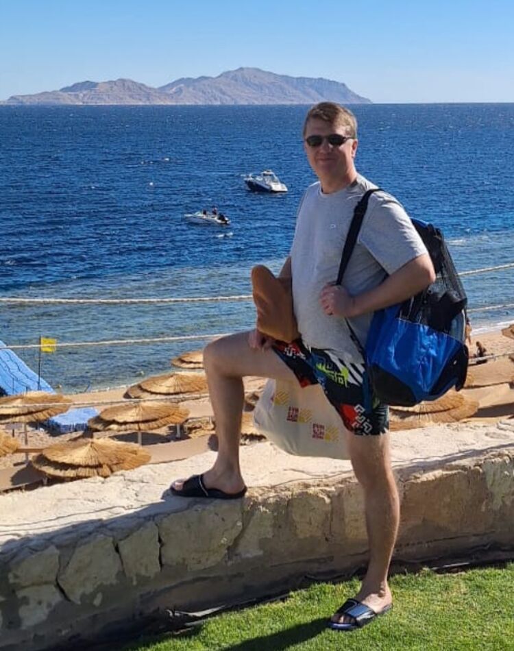 ���������� �����-���������, ���� ������� George, 49 ���, ������������ ��� ����� � ���������, c�������� ���������