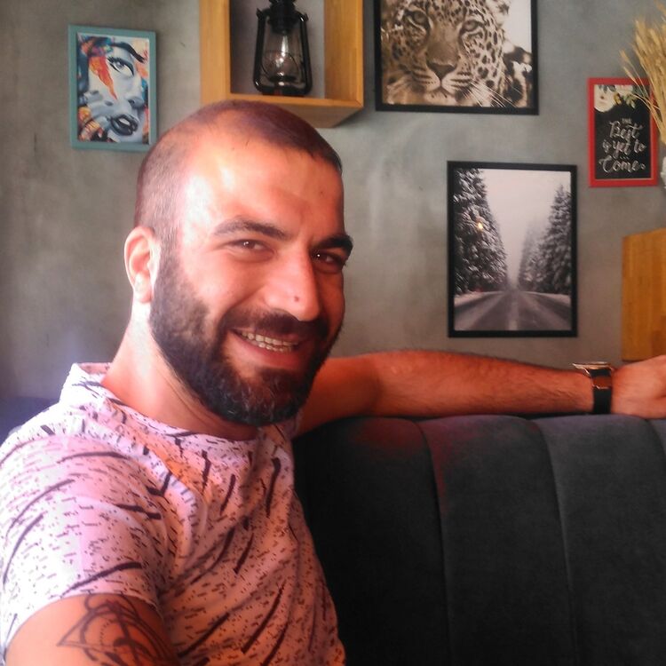  Kemerburgaz,   Tahsin, 37 ,   ,   , c 