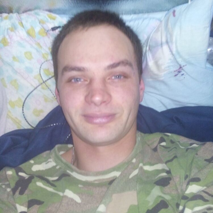  8516620  Igor, 39 ,    