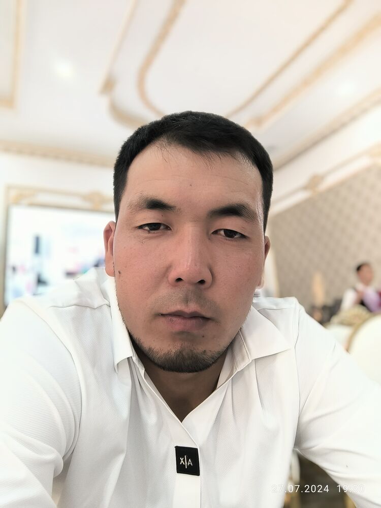  46442840  Erlan, 29 ,    