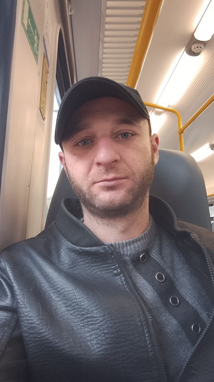  51202750  Vyacheslav, 35 ,    