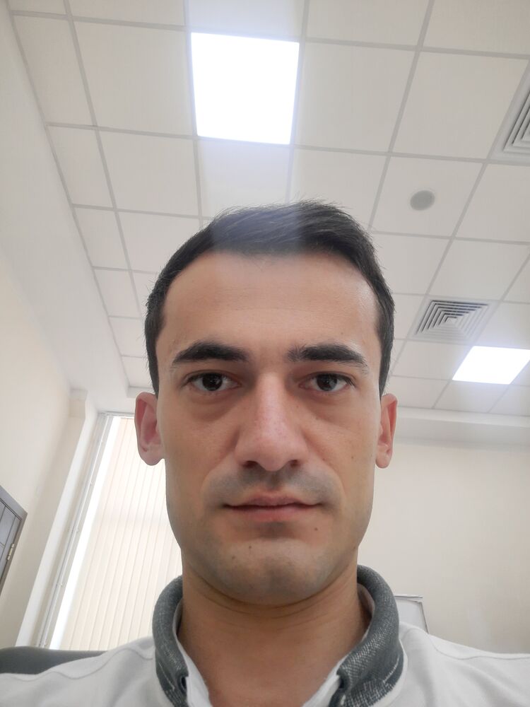  ,   Ilhom, 28 ,   ,   , c 
