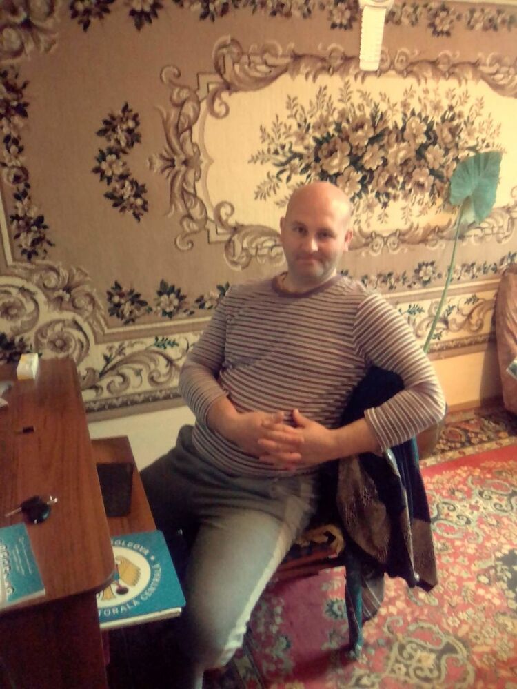  ,   Nicolae, 37 ,   