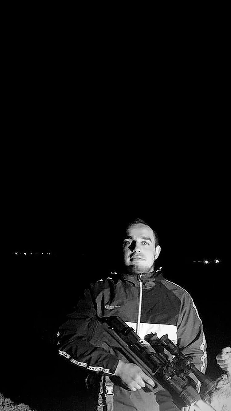  -,   Rustam, 25 ,   ,   