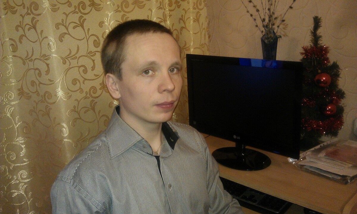  15313280  Alexei, 42 ,    
