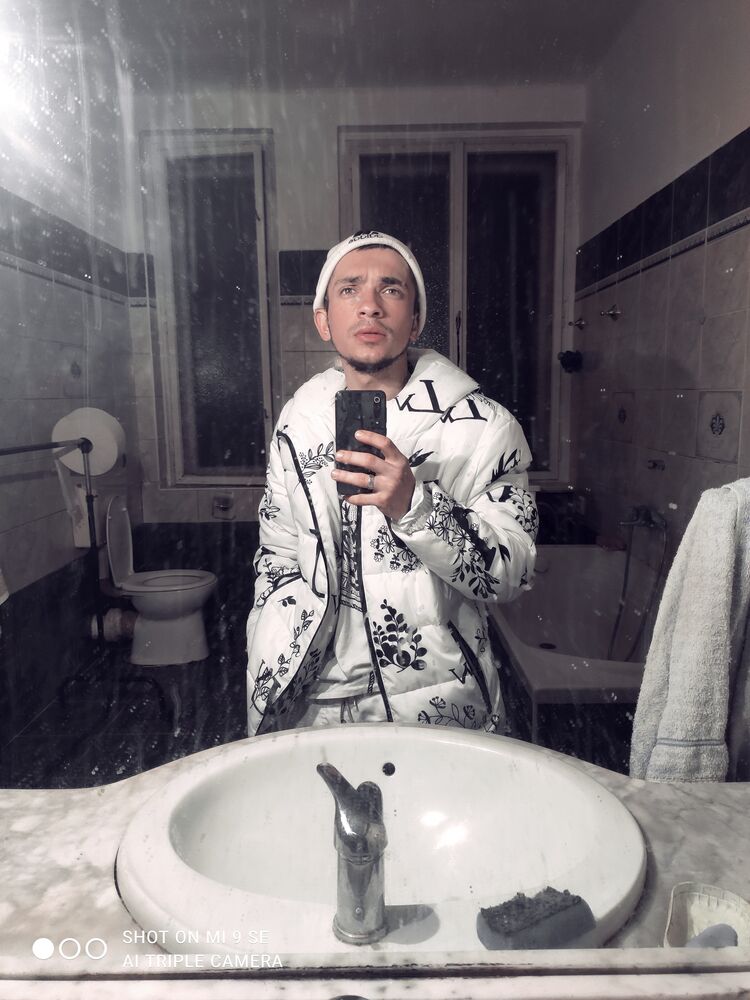  26098710  , 23 ,    Martinov