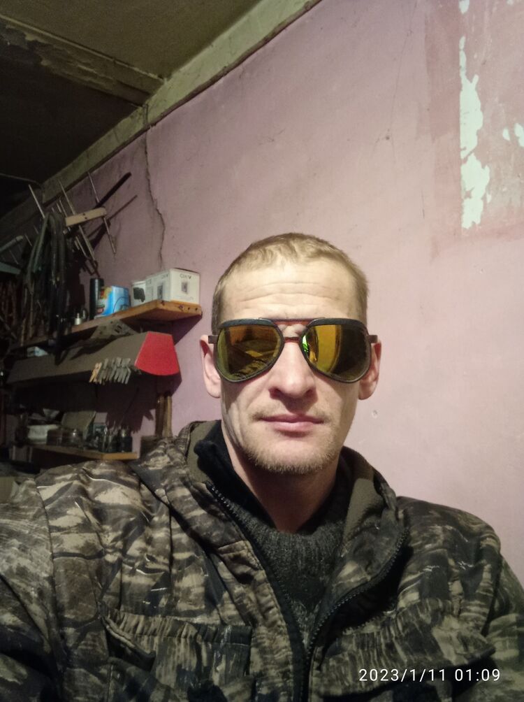 ���� 31829360 ������� Denis, 44 ����, ���� ���������� � �������������