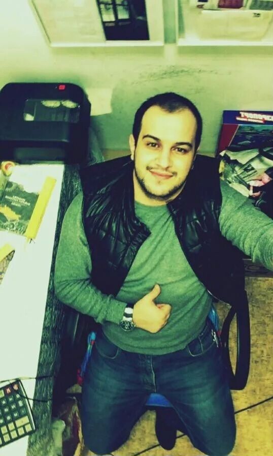  ,   Leo, 32 ,     , c 