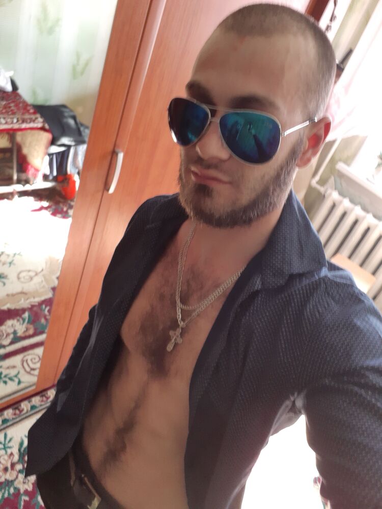  38386240  Robi, 28 ,    