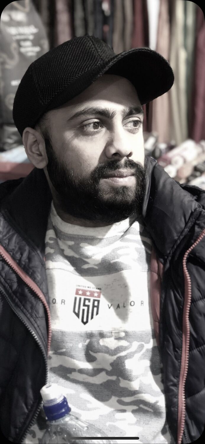  43155340  Abhi, 35 ,    