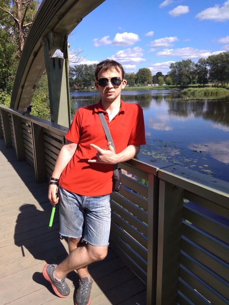  23274830  Andrew, 26 ,    -