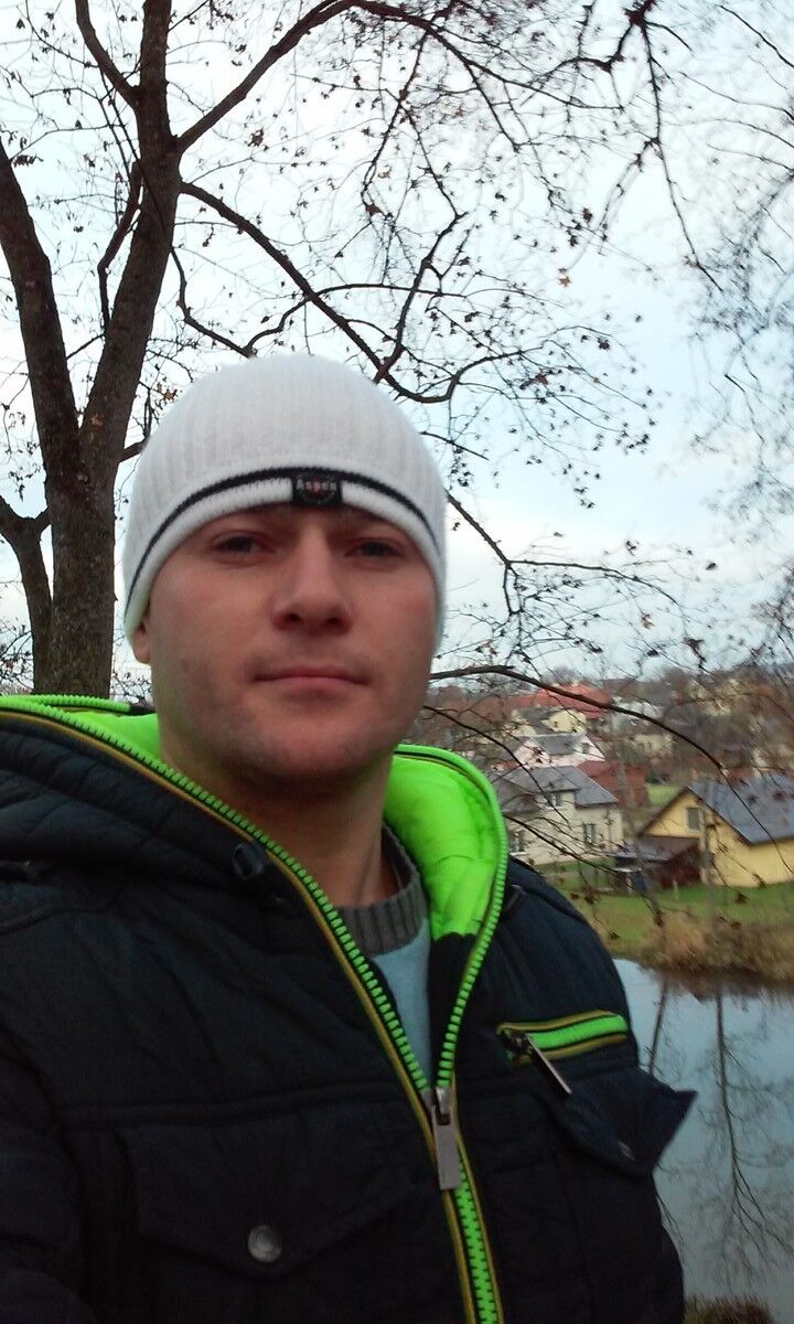  7128700  Anatolij, 41 ,    