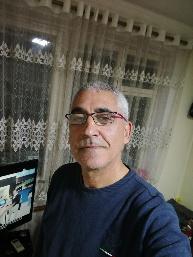  48263390  Azam, 54 ,    