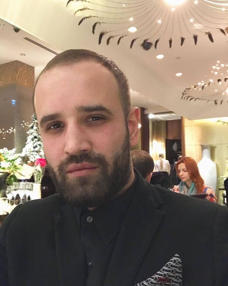  53516920  , 35 ,    Mairena Del Aljarafe