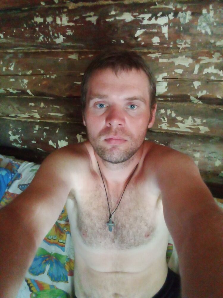  44211370  , 32 ,    