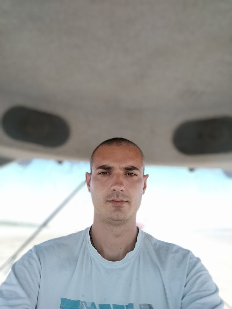  46038950  , 31 ,    