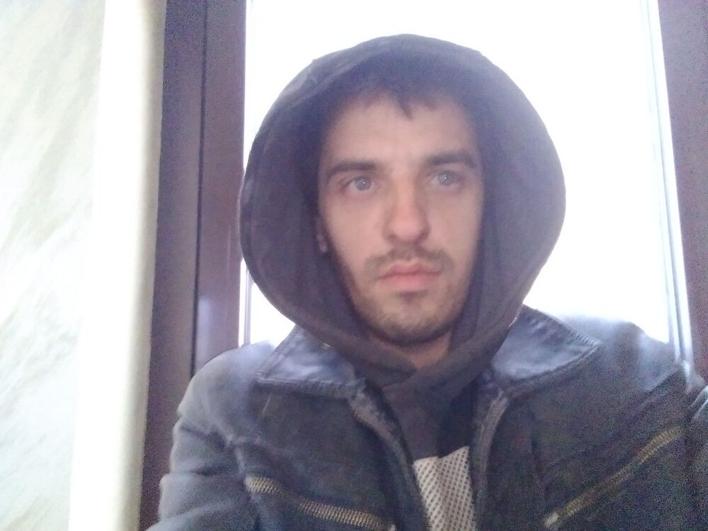  18248810  Ares, 37 ,    