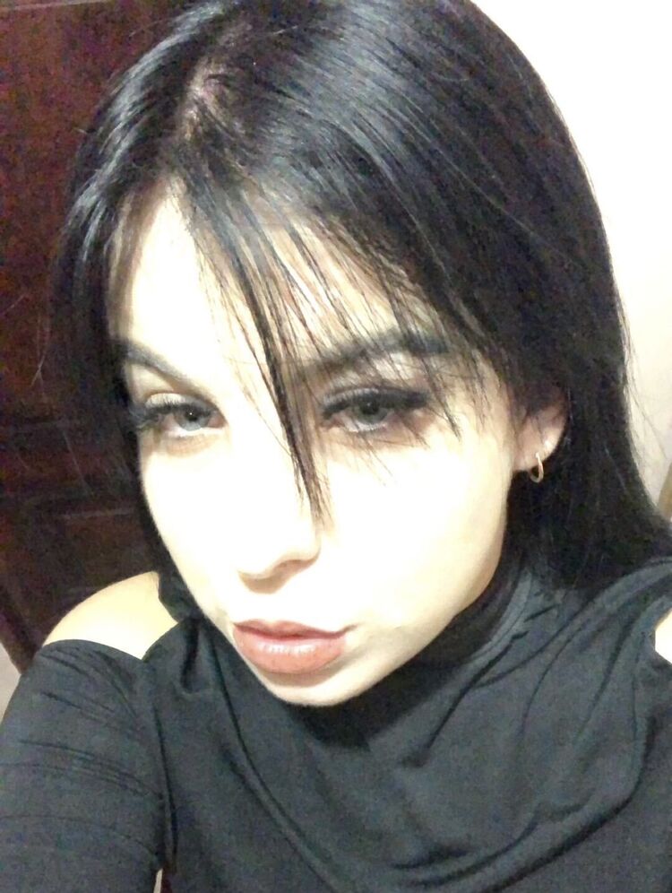  ,   Darya, 21 ,   ,   