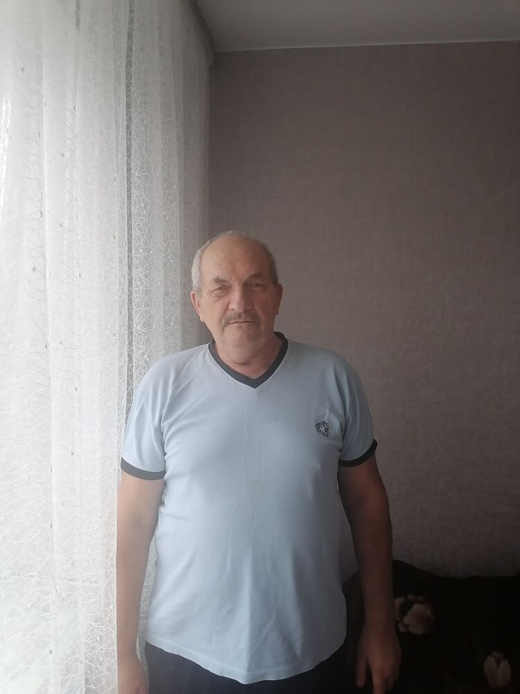  41088840  Sergei, 58 ,    