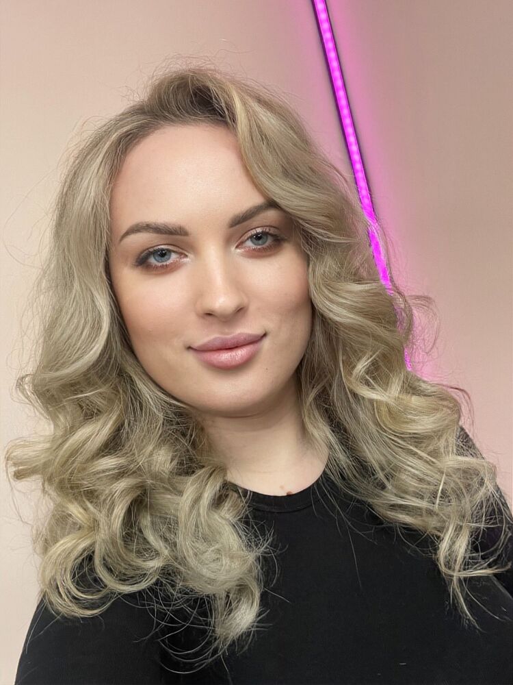  ,   Kamilla, 23 ,   ,   