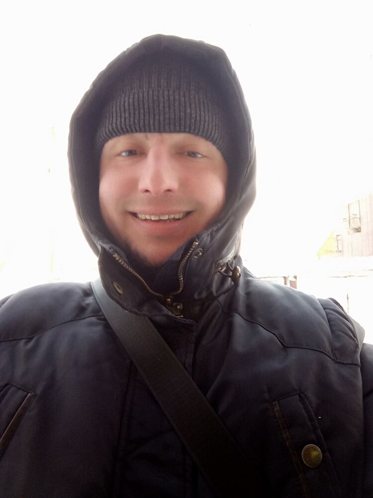  ,   Grigory, 38 ,   ,   