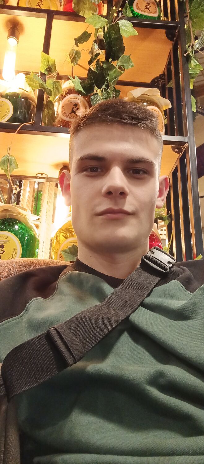  31630270  Alexey, 24 ,    